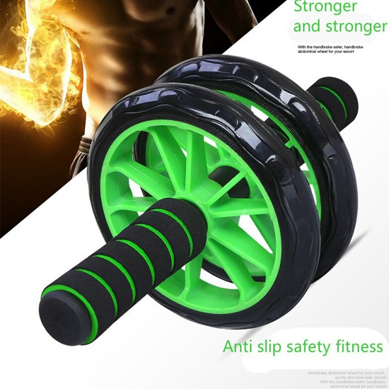 CON LĂN TẬP CƠ BỤNG TẠI NHÀ 2 BÁNH CHẮC CHẮN