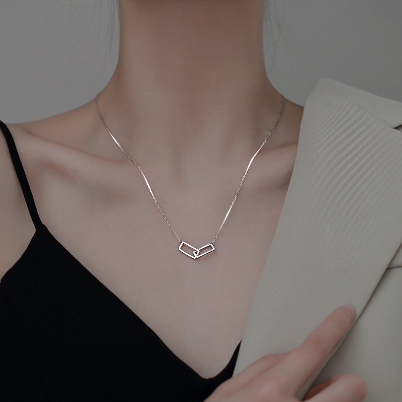 Vòng cổ Hai Lớp Xếp Chồng Mặt Hình Bướm Đơn Giản Phong Cách Hàn Quốc