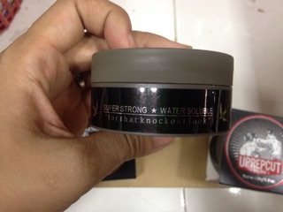 Sáp vuốt tóc Uppercut – Deluxe Pomade