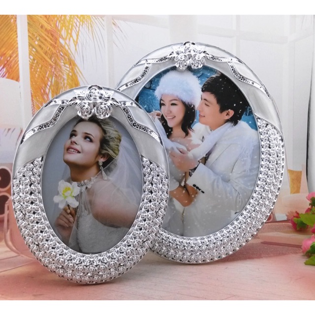 Khung ảnh để bàn trang trí tiệc cưới