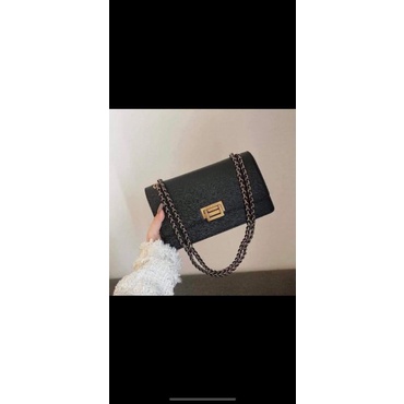 Túi xách nữ Charles & Keith 20840317