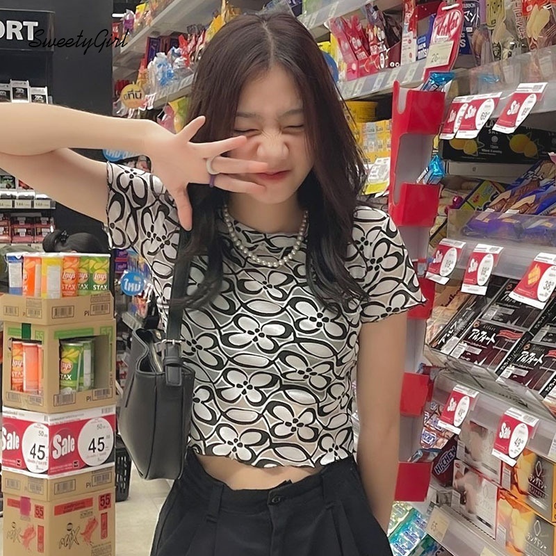 Áo croptop Ngắn Tay Cổ Tròn In Hoa Thời Trang Cho Nữ