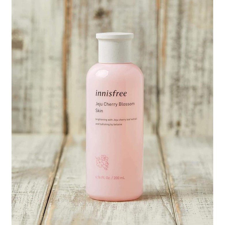 NƯỚC HOA HỒNG Từ Tro Núi Lửa – Innisfree Jeju Volcanic Pore Toner 2x 200ml[mẫu 2019]