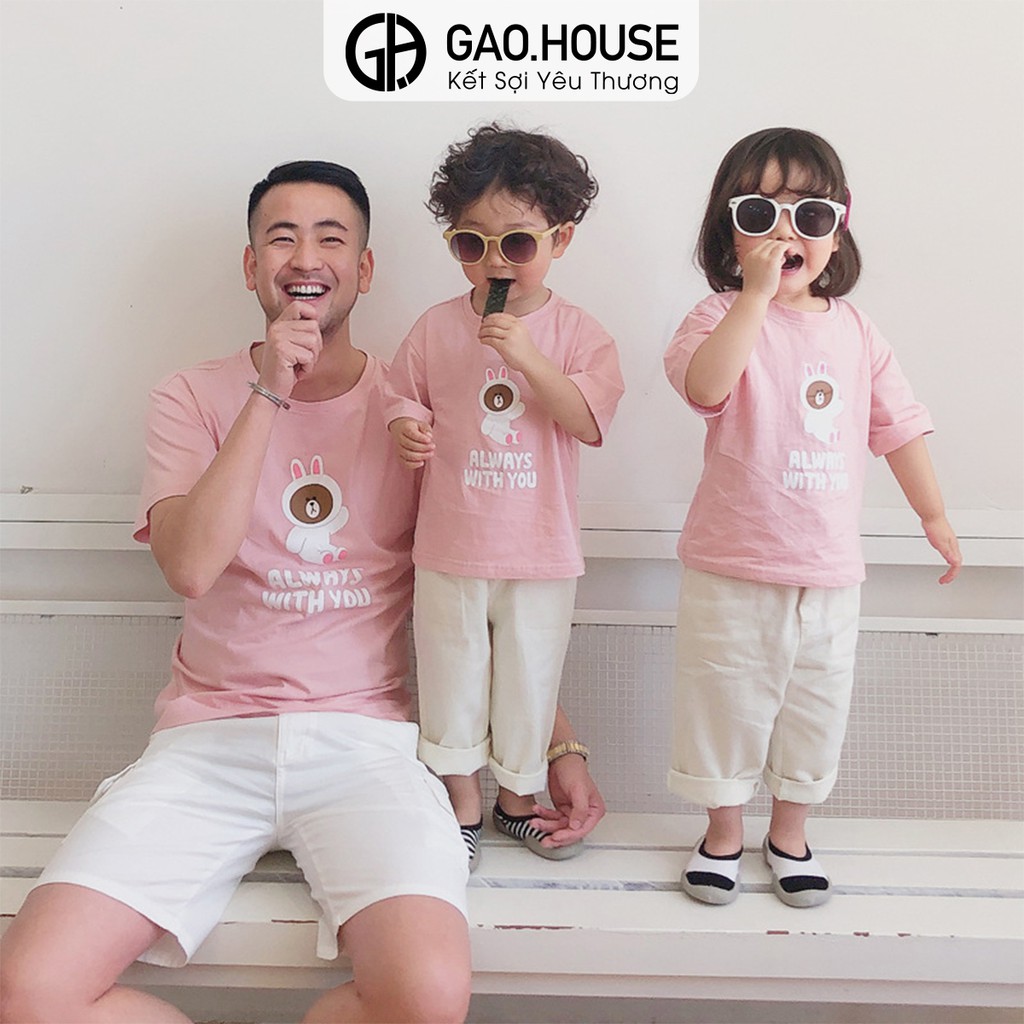 Áo gia đình Gạo House cotton 4 chiều màu hồng hình gấu brown đi biển, du lịch, dã ngoại