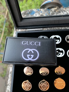 Khuy măng sét Gucci