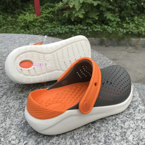 Dép sục nhựa bít đầu liter dành cho bé màu ghi cam  êm, mềm, k hôi chân, bám sàn tặng 10 stic