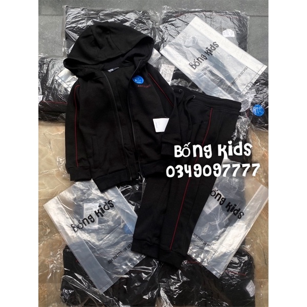 Bộ Nỉ Kéo Khoá Bé Trai Đen Viền Đỏ MAX