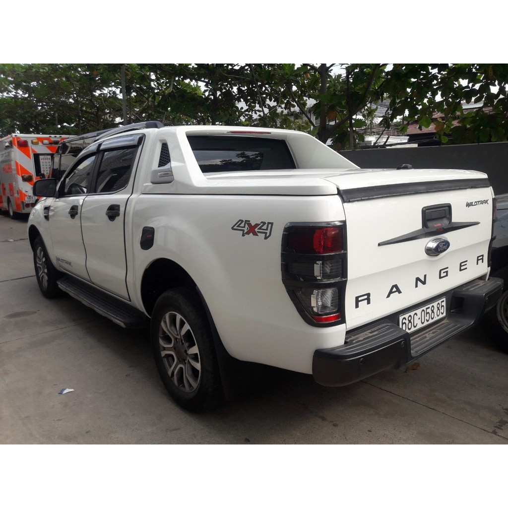 Bộ ốp Pha + hậu +tay + hõm+ Hõm cốp + nắp xăng Nhựa đen Ford Ranger 2015-2021