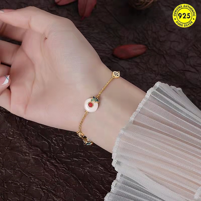 Vòng tay đá ngọc bích màu trắng xanh lam phong cách hoàng gia Trung Hoa cổ điển cho nữ