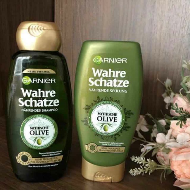 Bộ dầu gội xả Garnier Wahre Schätze Oliu