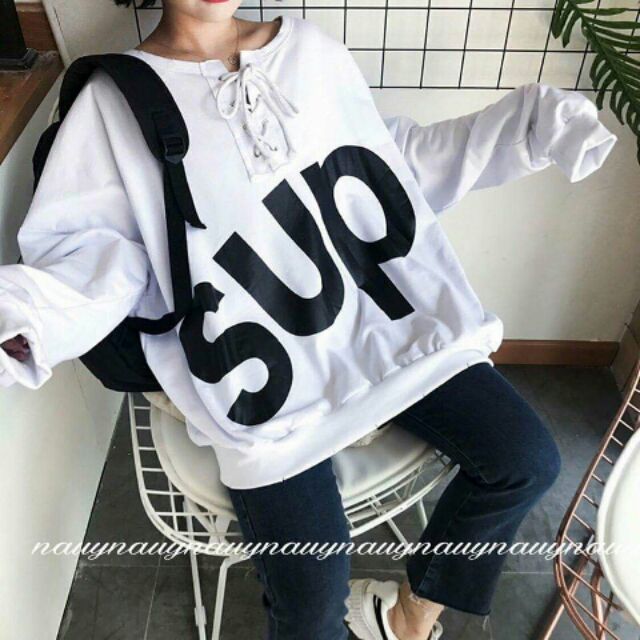 Áo sweater đan dây cách điệu supreme