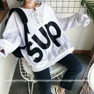 Áo sweater đan dây cách điệu supreme