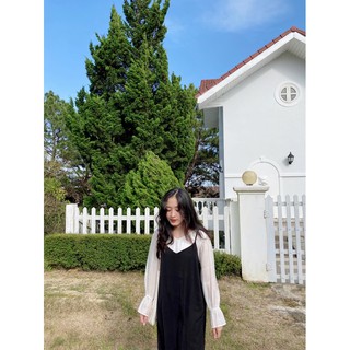 Váy yếm lụa hai dây và áo organza