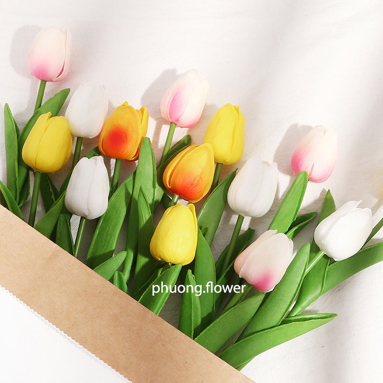 Hoa Tulip giả bằng cao su PU tuyệt đẹp giống y thật