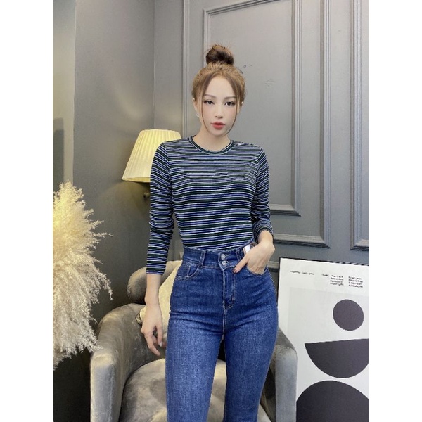 Áo thun tay dài nữ CRAZYTEEN cổ tròn họa tiết sọc AT0261