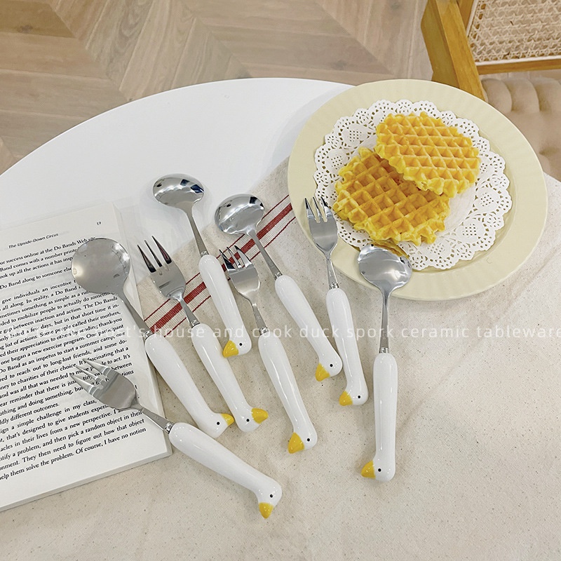 Bộ Muỗng Nĩa Hình Vịt Hoạt Hình Dễ Thương