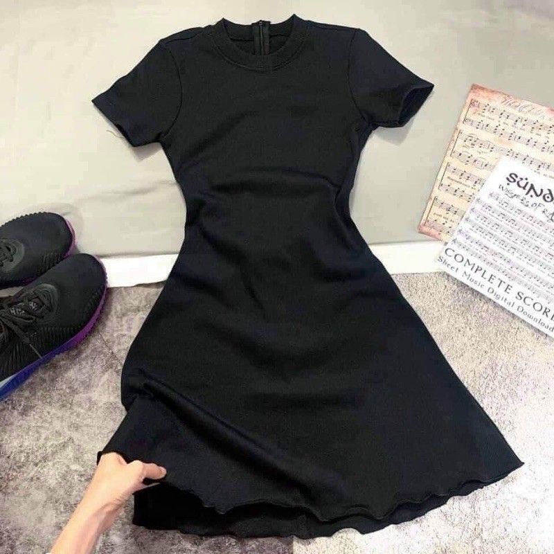 Đầm len gân tay con basic