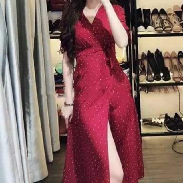 Đầm chấm bi tay lở