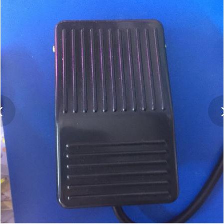 Công tắc bàn đạp TFS-1 10A-250VAC bằng nhựa