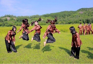 Bộ nông dân chụp kỉ yếu
