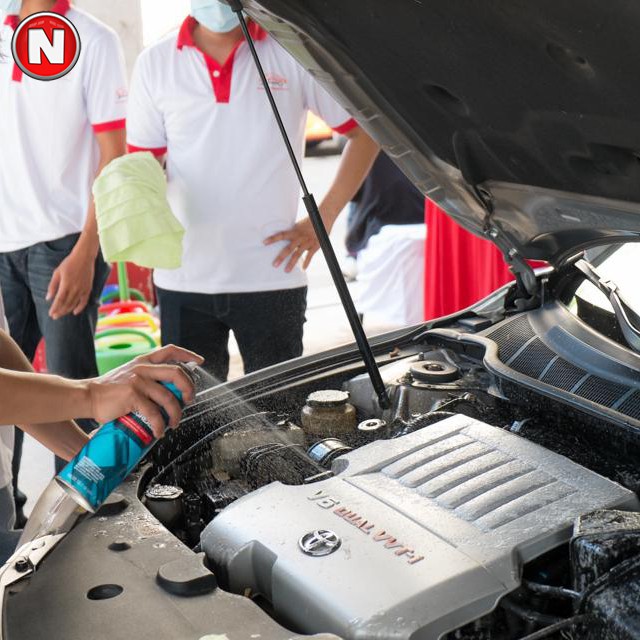 Dung dịch Vệ Sinh Khoang Máy, Khoang Động Cơ Ô TÔ 3M Foaming Engine Degreaser - 467g