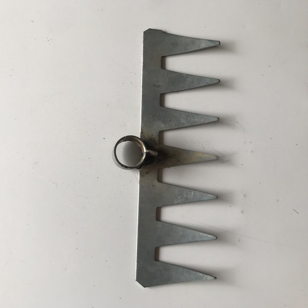 Bồ cào sắt bảy răng