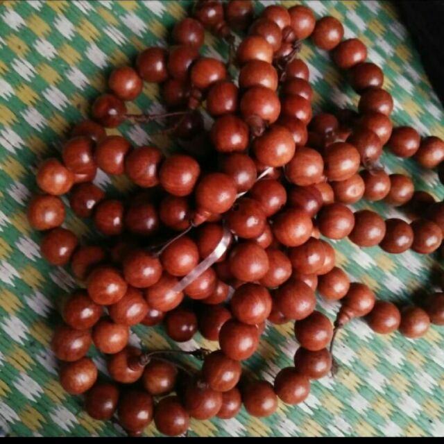 Vòng tay gỗ hương