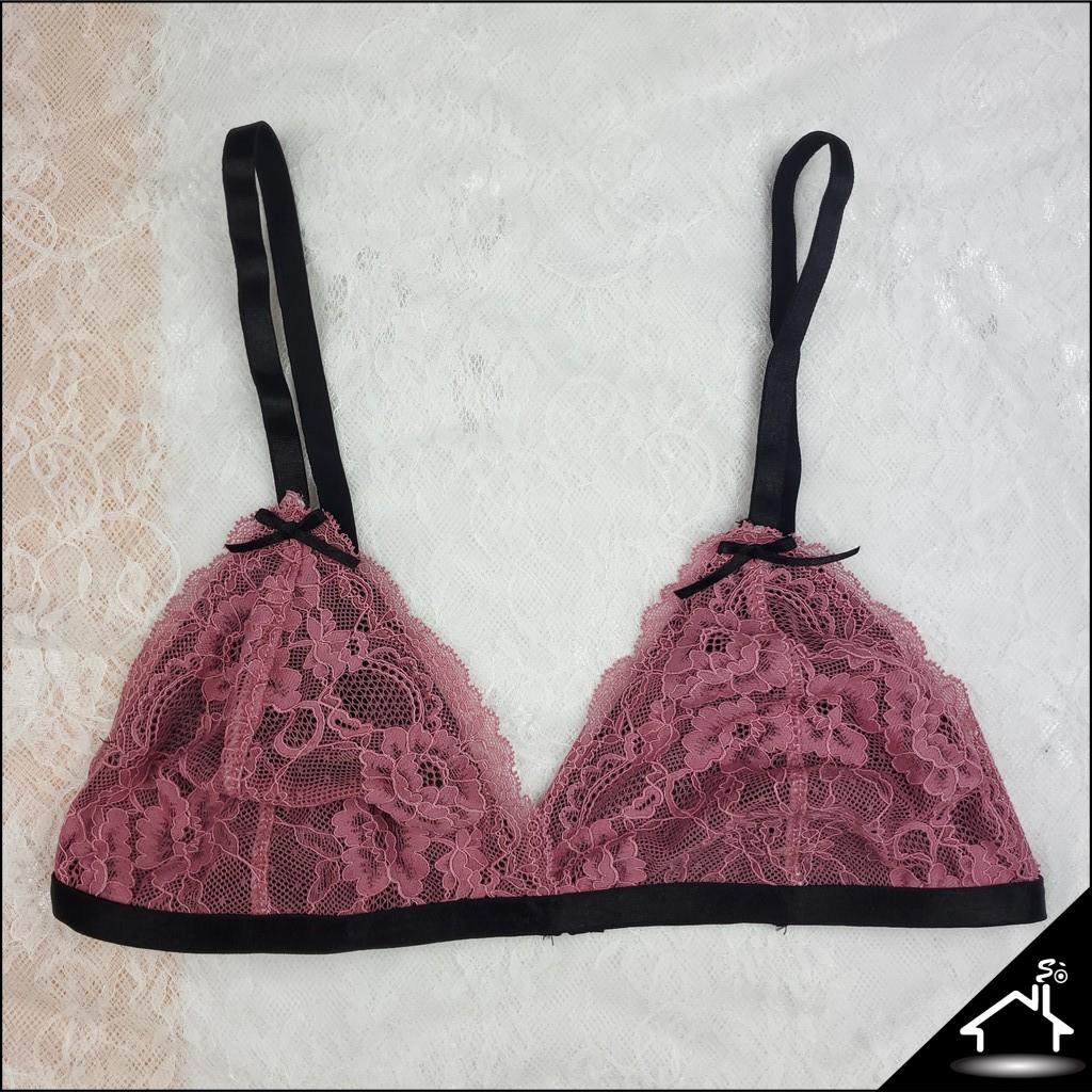 Bộ đồ lót ren không gọng mút vừa gợi cảm màu hoa hồng ruốc quần công chúa - Nội y sexy by NHÀ SÒ Bralette NS012 | BigBuy360 - bigbuy360.vn