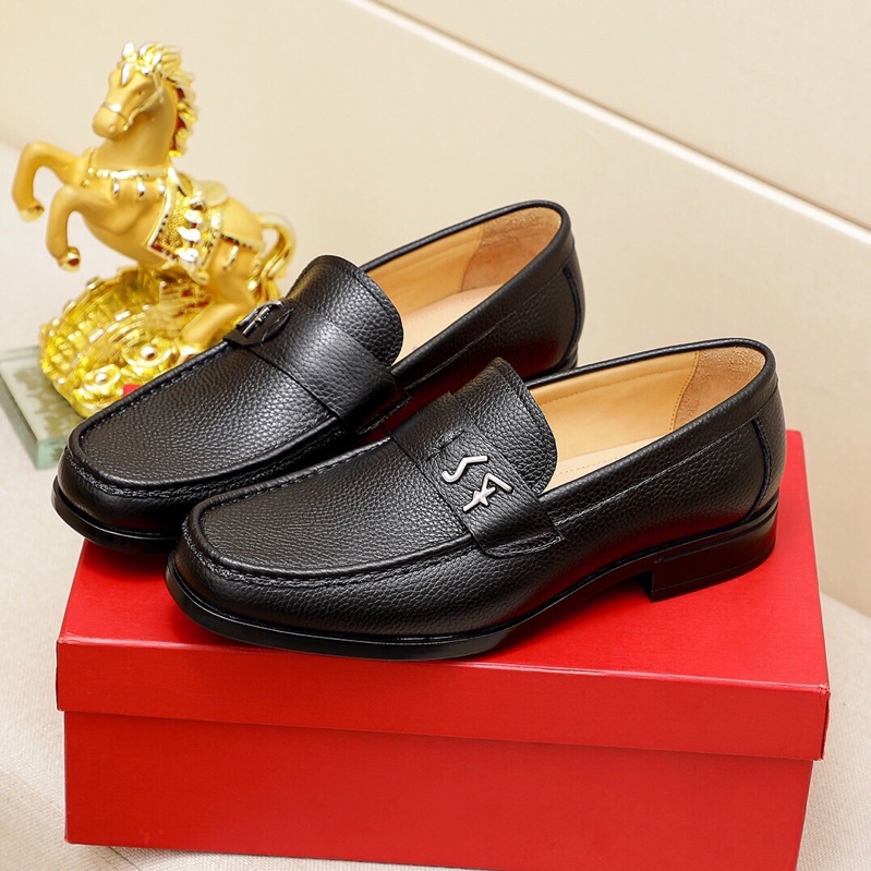 Giày lười da nam Ferragamo tay nghề cao sang trọng cao cấp lót da thoáng khí và thoải mái khi đi.
