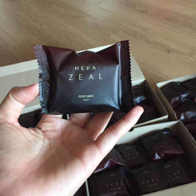 Xà bông tắm Hera Zeal | BigBuy360 - bigbuy360.vn