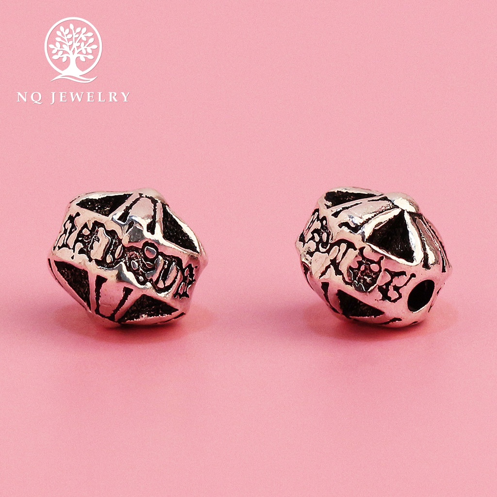 Charm bạc xỏ ngang hoa văn chữ thập - NQ Jewelry