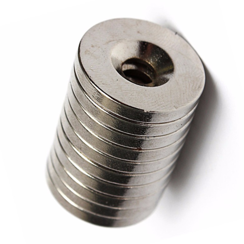 Nam châm viên 30*5 lỗ 6mm