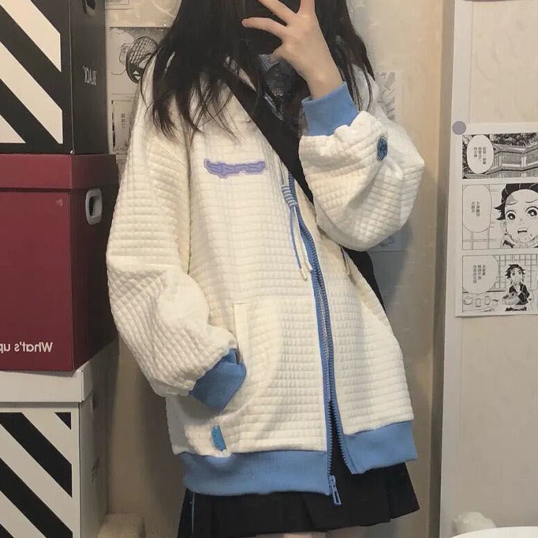 Áo Khoác Màu Trắng Dáng Rộng Phù Hợp Cho Sinh Viên