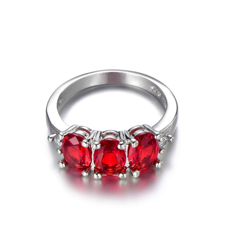 Nhẫn Đính Đá Hồng Ngọc Sang Trọng Cho Nữ