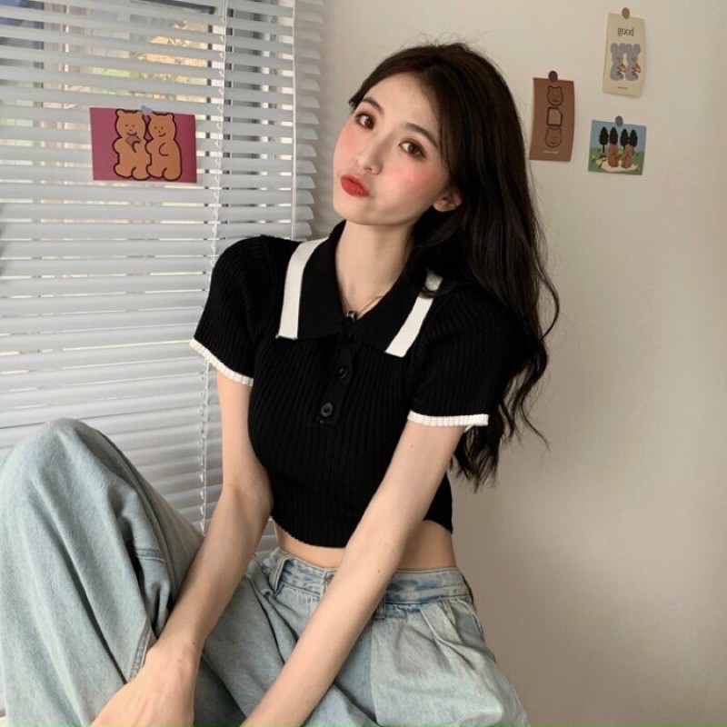 Áo len mongtoghi croptop viền cúc ngực