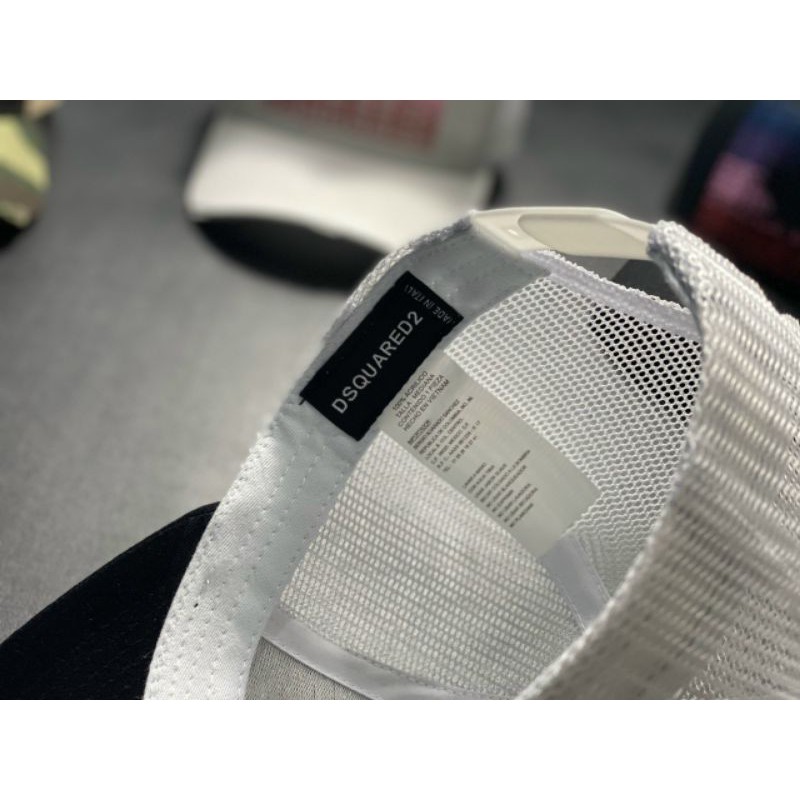 Mũ Dsq2 dạng lưới logo lá cho các dân chơi