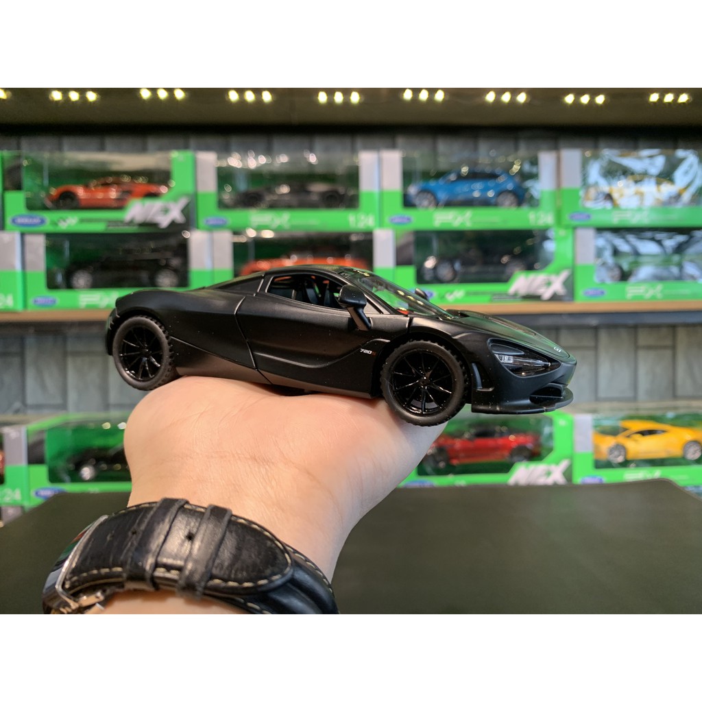 Mô hình siêu xe Mclaren 720s Tỉ lệ 1:32 của hãng JINLIFANG (đen+Tím)