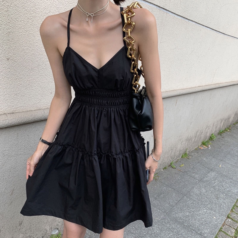 Đầm hai dây màu đen kiểu dáng trẻ trung quyến rũ dành cho nữ 234127
