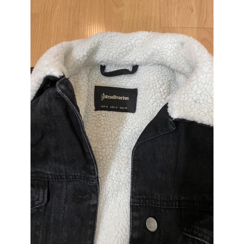 ÁO KHOÁC DENIM BÒ STRADIVARIUS