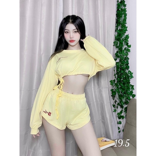 Set áo thun croptop tay dài + quần short