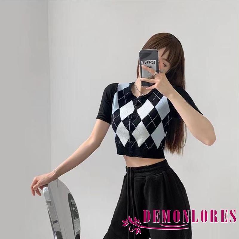 Áo cardigan cổ tròn ngắn tay chất dệt kim cài nút họa tiết đan thoi dành cho nữ