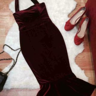 đầm body đuôi cá