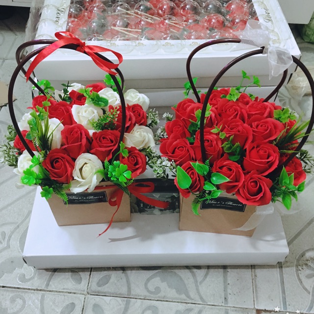 Giỏ hoa hồng sáp 20,30 bông(hà nội-hàng sẵn) - HN