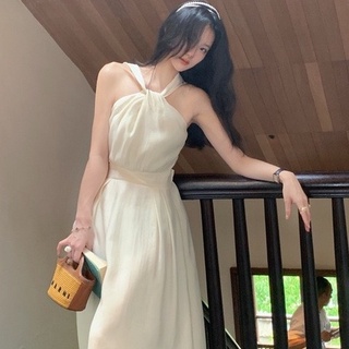 Váy yếm xoắn ngực, đầm maxi xanh ngọc đi tiệc sang chảnh
