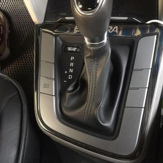 Ốp trang trí nội thất Hyundai Elantra 2016-2020