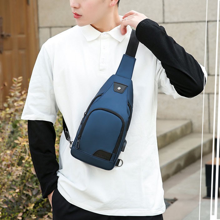 Túi Đeo Chéo Nam Thời Trang Vải Chống Nước JM2001 Cổng Sạc USB Fiiago Shop | BigBuy360 - bigbuy360.vn