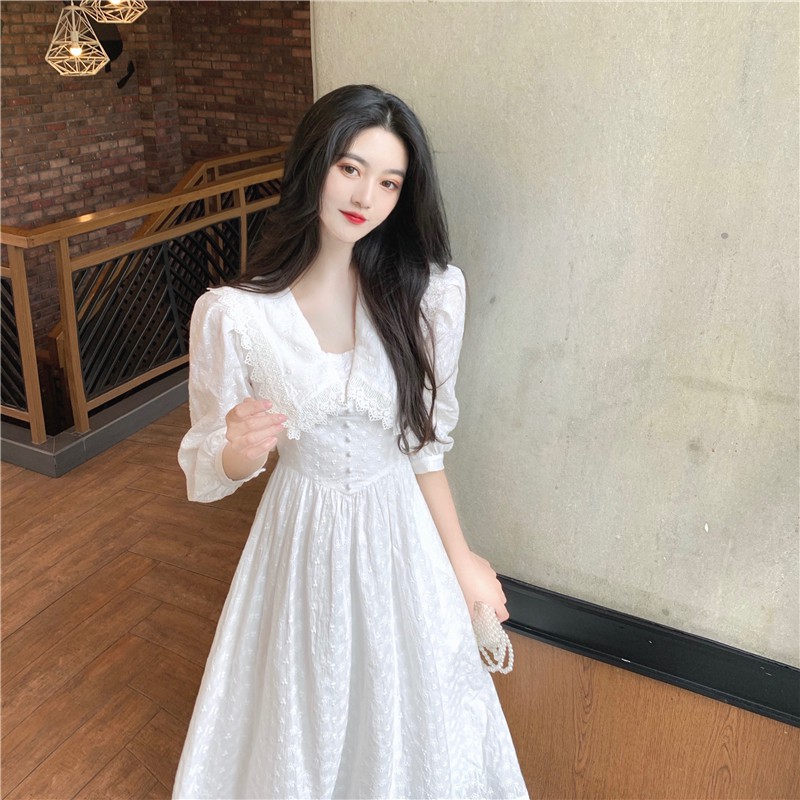 sẵn váy trắng retro thêu bánh bèo tay lỡ cao cấp | BigBuy360 - bigbuy360.vn