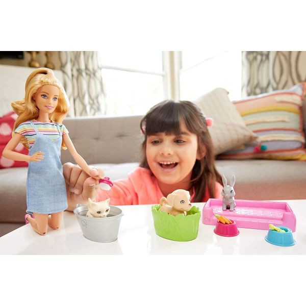 Búp bê Barbie cùng thú cưng tinh nghịch FXH11