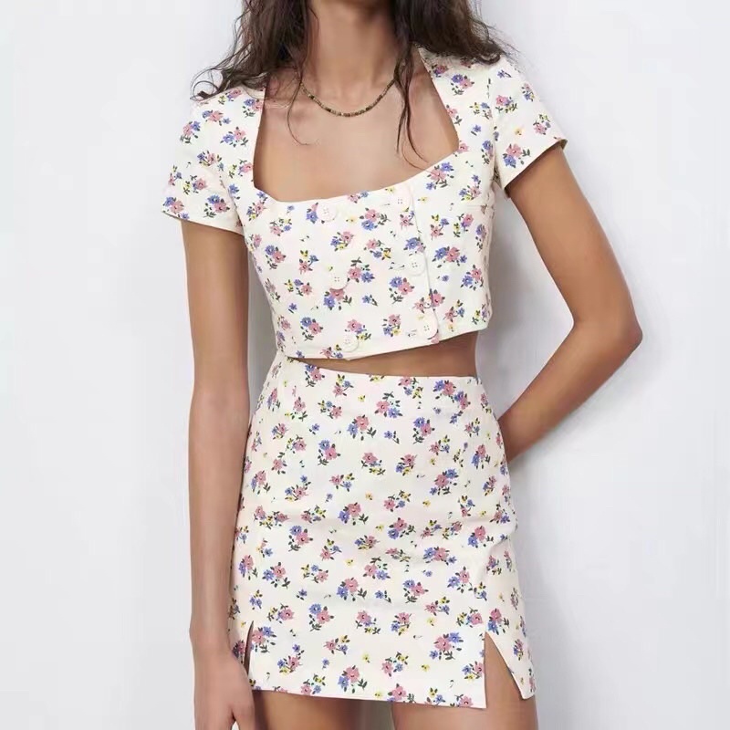 Set áo váy hoa nhí Zarraaa tuồn sịn