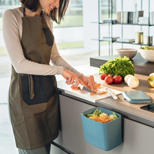 Thùng Rác Dành Cho Nhà Bếp Guzzini Bio Wasty Food Waste Caddy - Nhựa Kháng Khuẩn, Dễ Dàng Vệ Sinh và Đóng Mở Bằng Một Ta